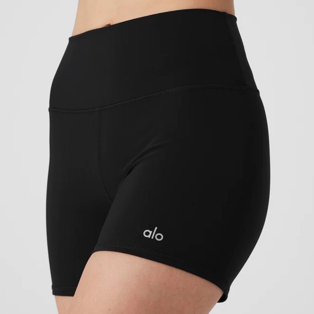 Alo Yoga 4" High-Waist Short